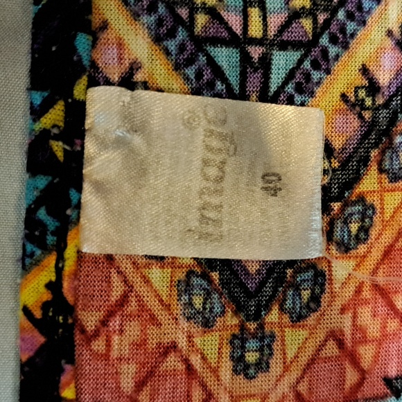 💥2/$10💥Women's T-shirt size xl Image brand - Picture 2 of 2